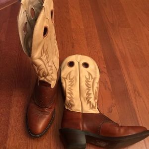 Men’s leather boots